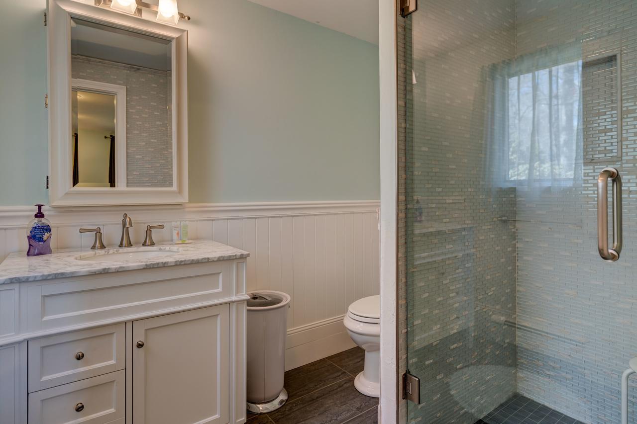 Weeks Pond Charmer Forestdale Exterior foto